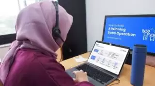 RevComm Perkenalkan ROF Strategi Transformasi Sales Bisnis