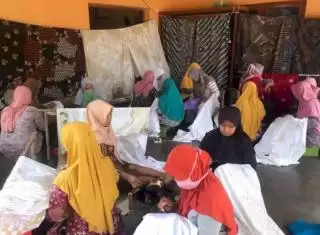 Sm-art Batik Sukses Pekerjakan Lebih Banyak Pembatik Kaum Hawa