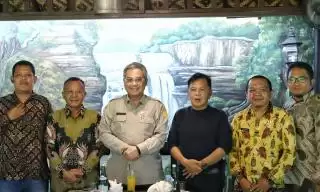 Plt Bupati Temui Wamen Pertanian Demi Majukan Pertanian di Kepulauan Meranti