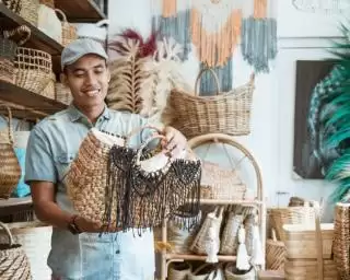 Berdampak Positif Bagi Perekonomian, Sampoerna Pacu Pengembangan Kualitas SDM