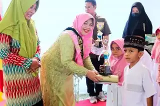 Pelepasan Siswa TK Yapis Selatpanjang, Ini Pesan Bunda PAUD Kepulauan Meranti