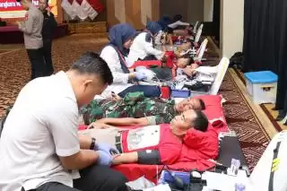 Hari Bhayangkara ke-78, Polda Sumsel Gelar Bhakti Kesehatan Donor Darah