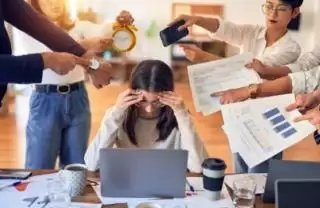 Robot di KorSel 'Bunuh Diri' Gegara Stress Kerja Tanpa Libur. Gimana Manusia Ya?