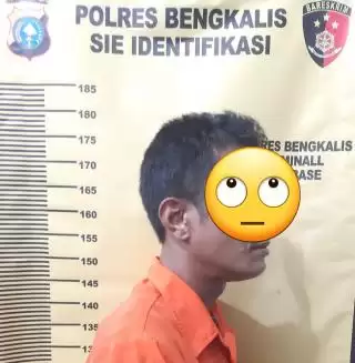 Depan Puskesmas Kurir Plus Pengedar Narkotika Diborgol Resnarkoba Polres Bengkalis