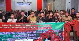 Lepas Penerima Beasiswa SDM Kelapa Sawit 2024, Ini Petuah Bupati BU