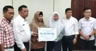 Ahli Waris Pegawai Perkebunan Sawit Terima Santunan Rp813 Juta dari BPJS Ketenagakerjaan