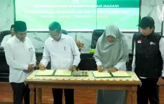 IZI Perwakilan Riau dan UIN Suska Riau Teken MoU Pengelolaan Infaq, Sedekah dan Program BMT