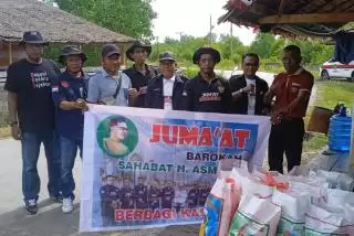 'Jumat Barokah' Sahabat H Asmar Berbagi Kebahagian di Tebing Tinggi Barat