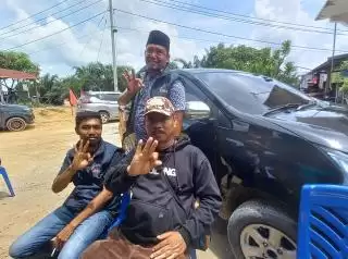 Program 'Bujang Kampung' Bikin Warga Minas Barat Gampang Punya KTP