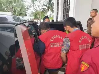 Kejari Bengkalis Tahan 5 Tersangka Tipikor Penyimpangan Kredit BPD Riau Kepri Syariah