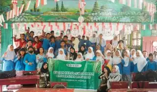 Mahasiswa KKN MBKM UNRI Sosialisasi Kesadaran Bersosial Media di SDN 02 Pangkalan Makmur
