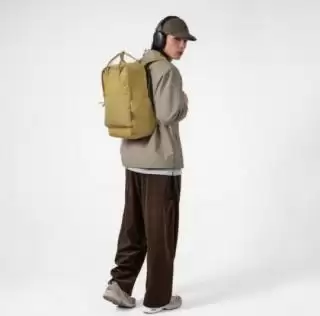 Lima Inspirasi Fashion Tas Untuk Back to School