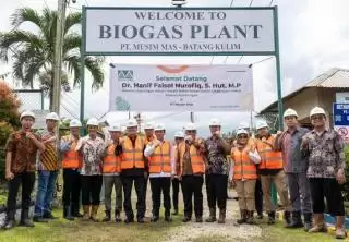 Pijakkan Kaki di Pelalawan, Menteri LH Lihat Penerapan Teknologi Methane Capture di PKS