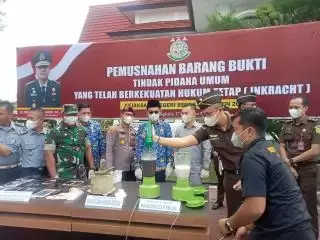 Kejari Bengkalis Musnahkan BB, Kajari: Ini Upaya Ciptakan Bengkalis Aman dan Nyaman
