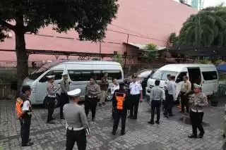 Aktivitas Naik Turun Penumpang di Lokasi Tidak Resmi Penyebab Kemacetan Kota Medan