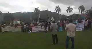 Masyarakat 8 Desa Unjuk Rasa Tuntut Plasma dan Tolak Perpanjangan HGU PT GML