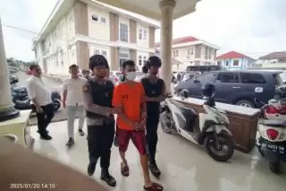 Diapit Dua Polisi dengan Tangan Terborgol, Ini Jawaban Anak Buah Ucok Padang Lawas