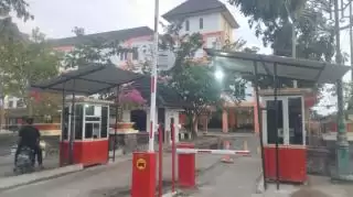 'Silang Sengkarut' Parkir RSUD Kecamatan Mandau Diduga Ilegal