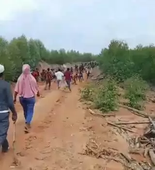 Konflik Lahan PT BBSI vs Masyarakat Makan Korban, Diserang Sekuriti Warga Alami Luka-luka