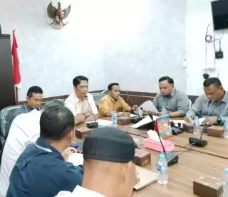 Masyarakat Minta Ganti Rugi, Komisi II DPRD Inhu: PT BBSI Status Quo Operasional di Rakit Kulim