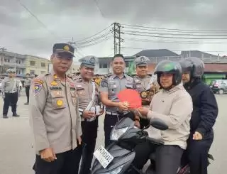 Rutan Rengat Inhu Turun ke Jalan Lintas Bundaran Patin Seru Tertib Berlalu Lintas