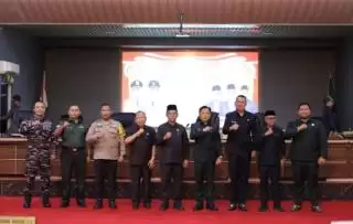 Bupati dan Wabup Kepulauan Meranti Pidato Perdana di Rapat Paripurna DPRD