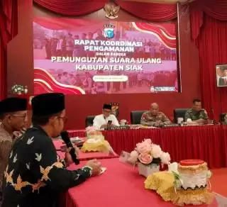 Soal Larangan Kegiatan di Lokasi PSU, LO Alfedri-Husni: Bawaslu Siak Tak Komit, Kegiatan Golkar di Jayapura Dibiarkan