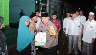 Wakapolres Kepulauan Meranti dan Forkopimda Hadiri Safari Ramadhan di Masjid Qomarul Huda