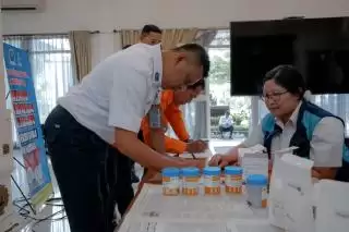 KAI Pastikan Keselamatan dengan Tes Narkoba ke Awak Sarana Perkeretaapian