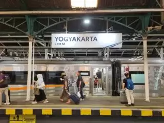 Lewat Stasiun Yogyakart Mudik dan Wisata Lancar dengan Kereta Api