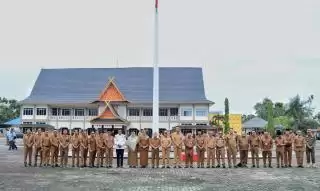 Pasca Cuti Bersama Idul Fitri 1446 H Bupati Kepulauan Meranti Pimpin Apel Bersama