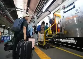 Semarang Sibuk Mudik, Stasiun Tawang dan Poncol Dipadati Pemudik Kereta Api