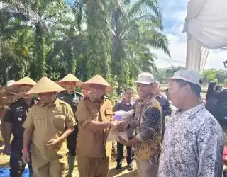 Bupati Dorong Peningkatan Produksi Pertanian di 'Negeri Seribu Suluk'