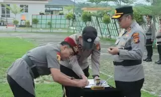 Kapolres Kepulauan Meranti Pimpin Pelantikan dan Sertijab Kabag SDM Serta Kasat Reskrim