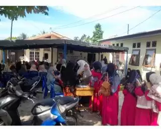 Kaum Hawa Pematang Pudu Antusias Ikuti Reses dan Serap Aspirasi Hj Nurhasanah