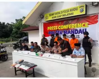 Ungkap Kasus Curanmor, Polsek Mandau Sikat Tiga Pelaku dan Sita 11 Unit Motor