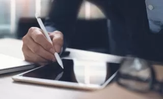 Waspada Pemalsuan! Amankan Dokumen Penting Anda dengan Tanda Tangan Digital Sah