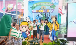 KAI Daop 8 Surabaya Hadirkan Sentuhan Tematik 'Schooliday' dan Livery Jumbo di Libur Sekolah