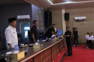 Setuju! Fraksi DPRD Meranti Sampaikan Pandum Penyampaian Ranperda LPP APBD 2024