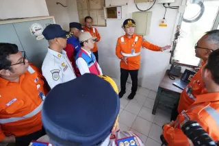 Dorong Keselamatan di Perlintasan Sebidang, KAI dan DJKA Uji Coba Panic Button di Semarang