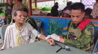 Kogabwilhan III Gelar Pengobatan Gratis di Kampung Batas Batu, Distrik Krepkuri, Papua