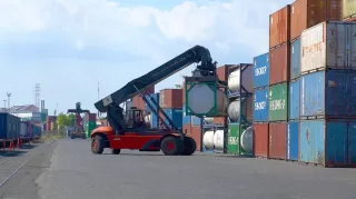 Semester 1 2025, Kinerja Angkutan Barang KAI Daop 8 Surabaya Capai 1,3 Juta Ton