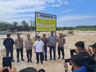 Kapolda Riau bersama Gubri dan Bupati Inhu Kuansing Tinjau Lokasi PETI