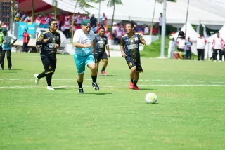 Kajatisu Harli Siregar Bawa Tim Kejati Kalahkan Wartawan 2-1 di Laga Persahabatan, Suasana Pecah Meriah