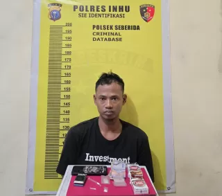 Edarkan Sabu, Warga Rohil Diborgol Polres Inhu di Wisma