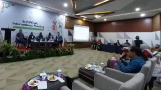 Upah Rendah dan Kesehatan Buruh Sawit Jadi Sorotan di Forum IPOWU Kalbar