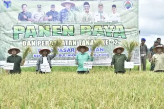 Bupati Fadhil Arief: Insya Allah Batang Hari Swasembada Pangan 2025