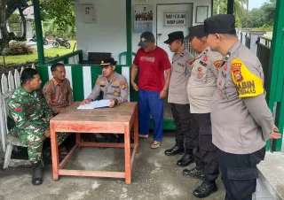 Lihat Satkamling di Bagan Melibur, Kapolsek Merbau Berikan Arahan dan Dukungan