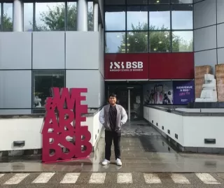 Binusian Satu-satunya Mahasiswa Indonesia di Burgundy School of Business Prancis