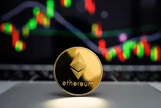 Aksi Berani BitMine: Beli 200.000 ETH Pasca Crash, Langkah Strategis di Tengah Volatilitas